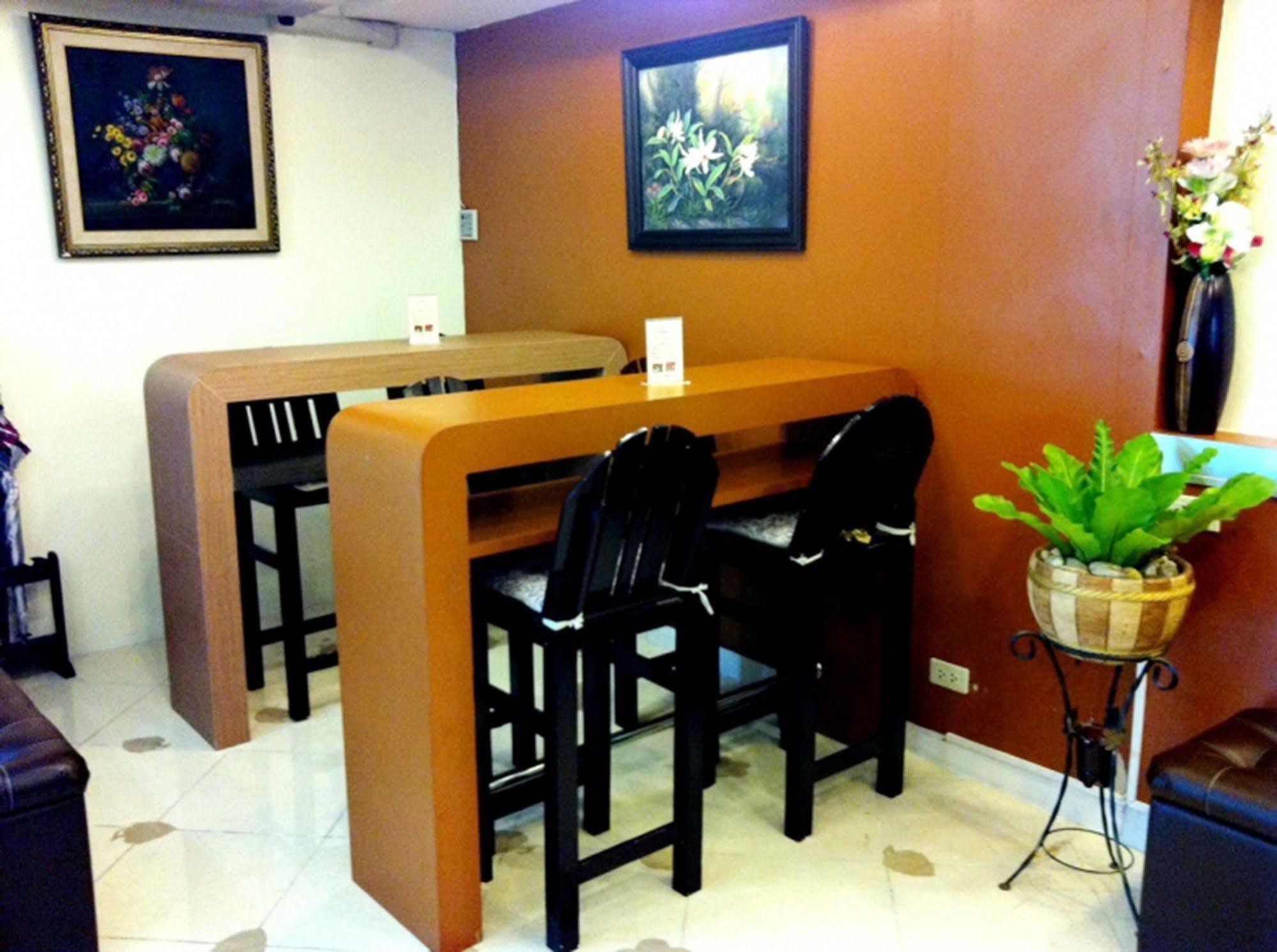 The Nest Serviced Apartment Bangkok Exterior foto